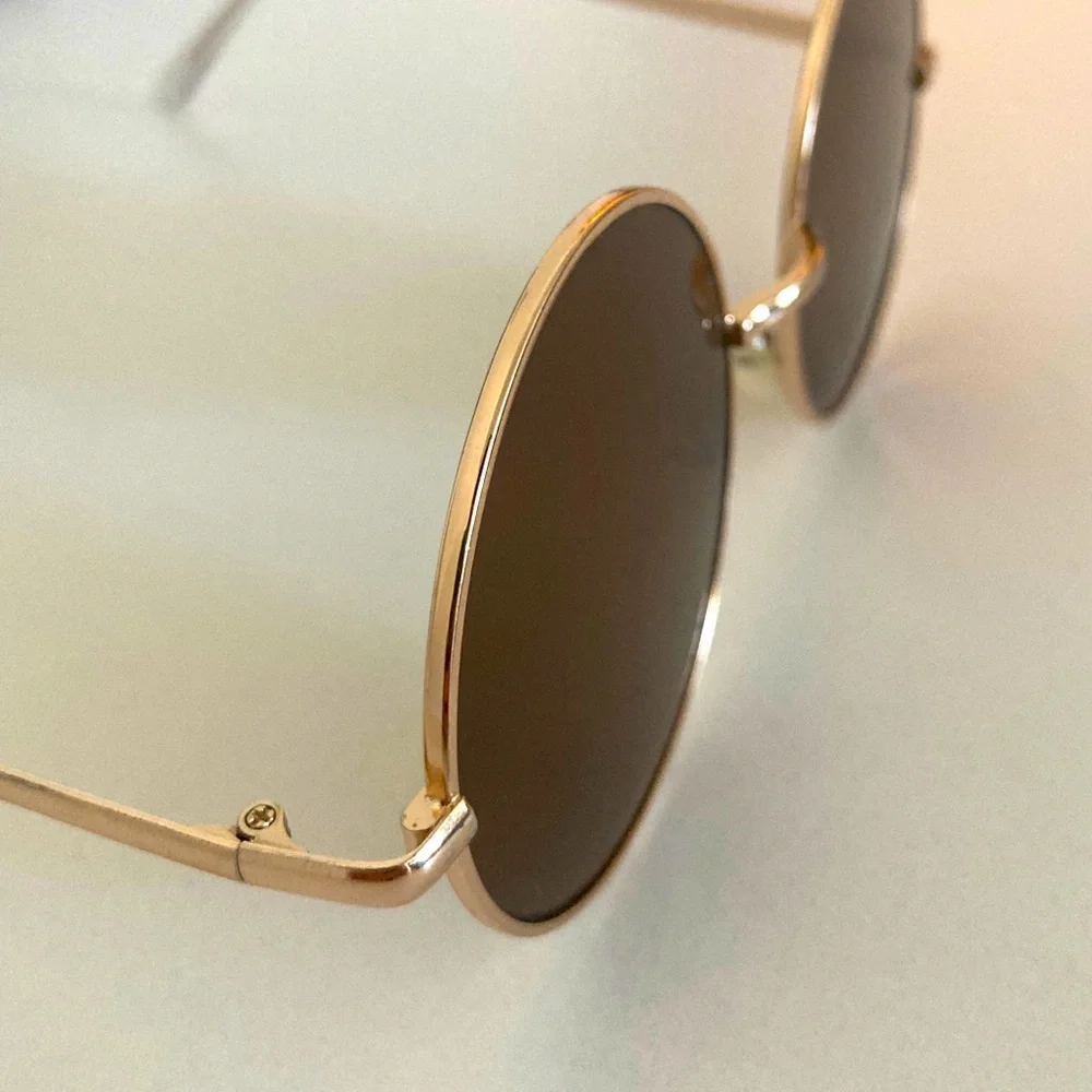Circular Gold Framed Sunglasses - Picture 6 of 6